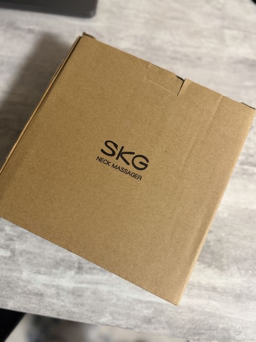 Масажер для шиї SKG