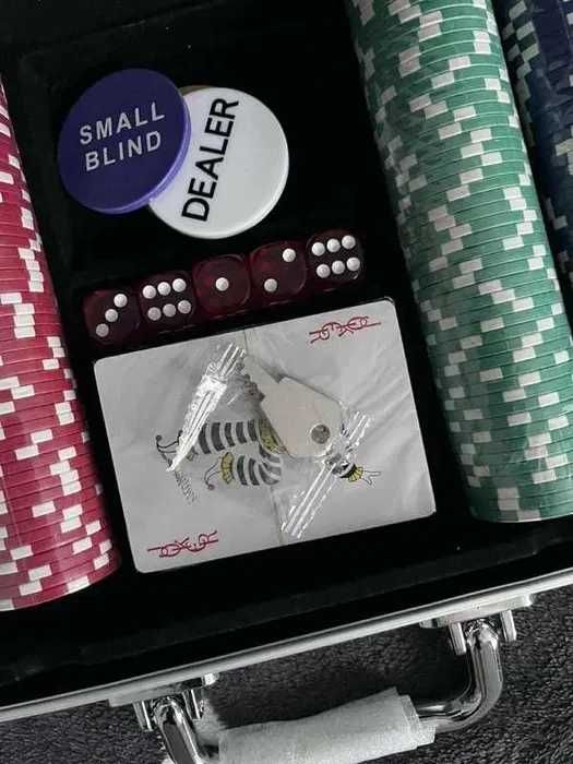 Zestaw do Pokera Holdem Texas Walizka Żetony Karty Kości NOWE GRA