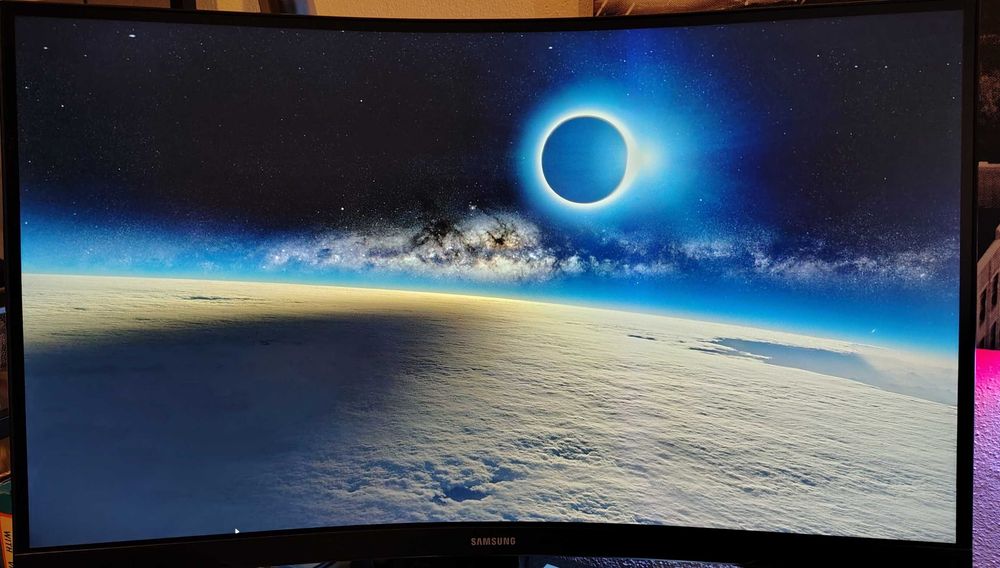 Monitor PC/Gaming 27" Samsung G5 WQHD 165Hz Curvo - 2560x1440 - HDR -  Ideal para Gaming, Streaming, Trabalho