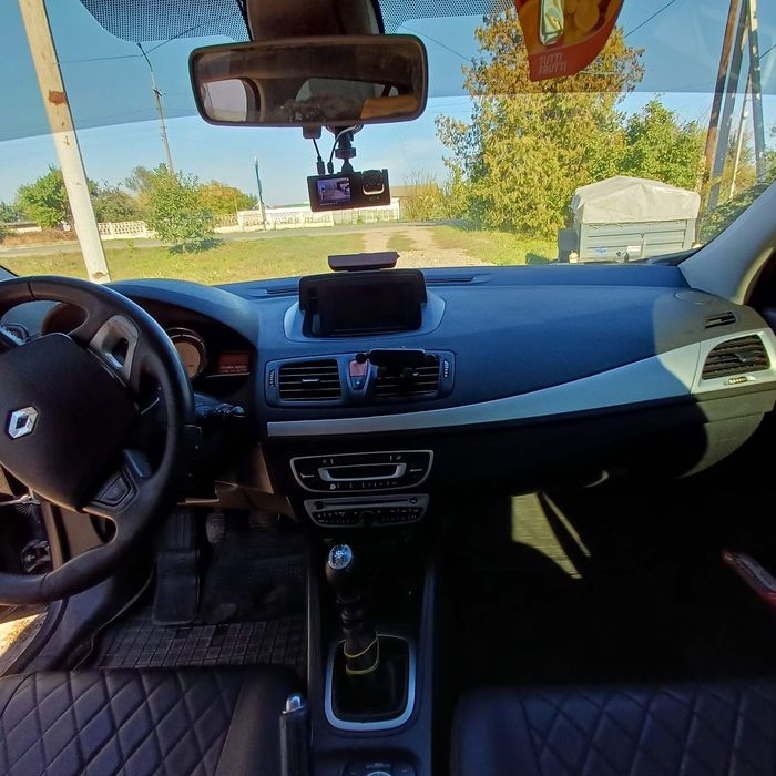 Продам Рено меган 2011 1.9tdi