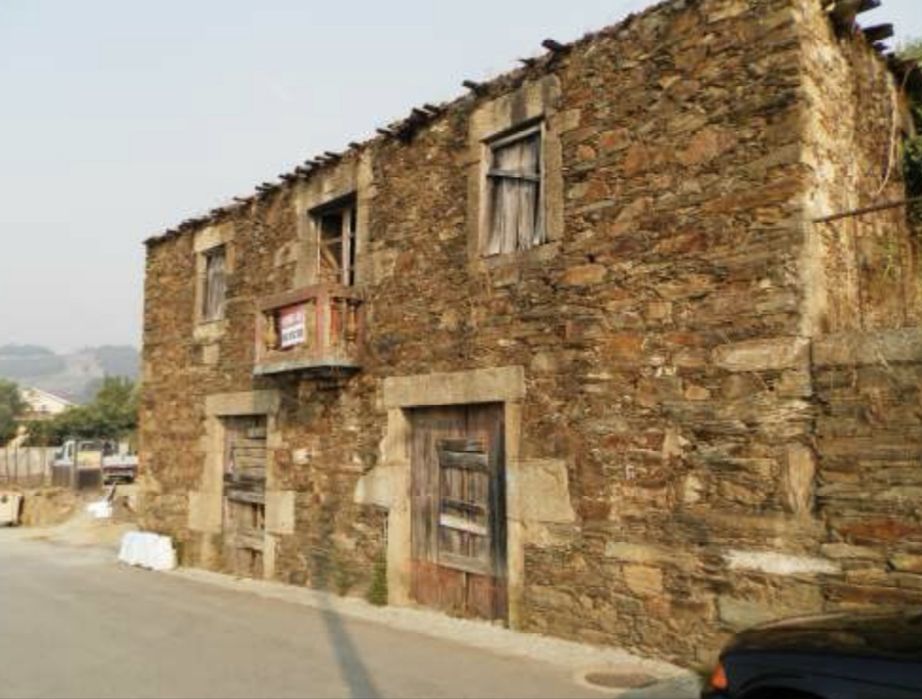 Moradia unifamiliar - Guiães