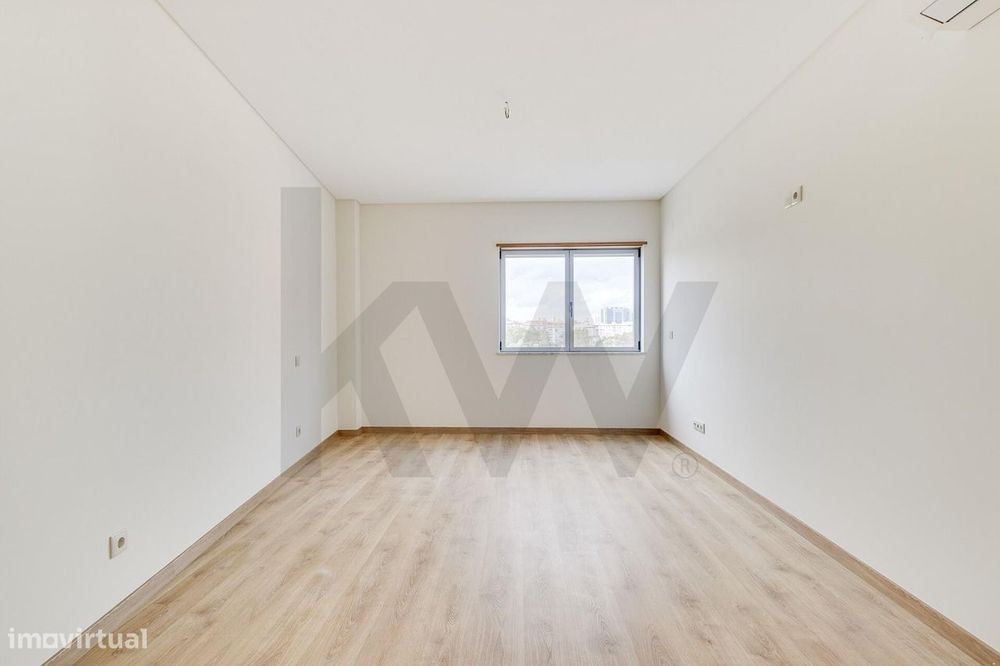 Apartamento T3 Novo nas Laranjeiras em Lisboa | Premium, Metro e Acess