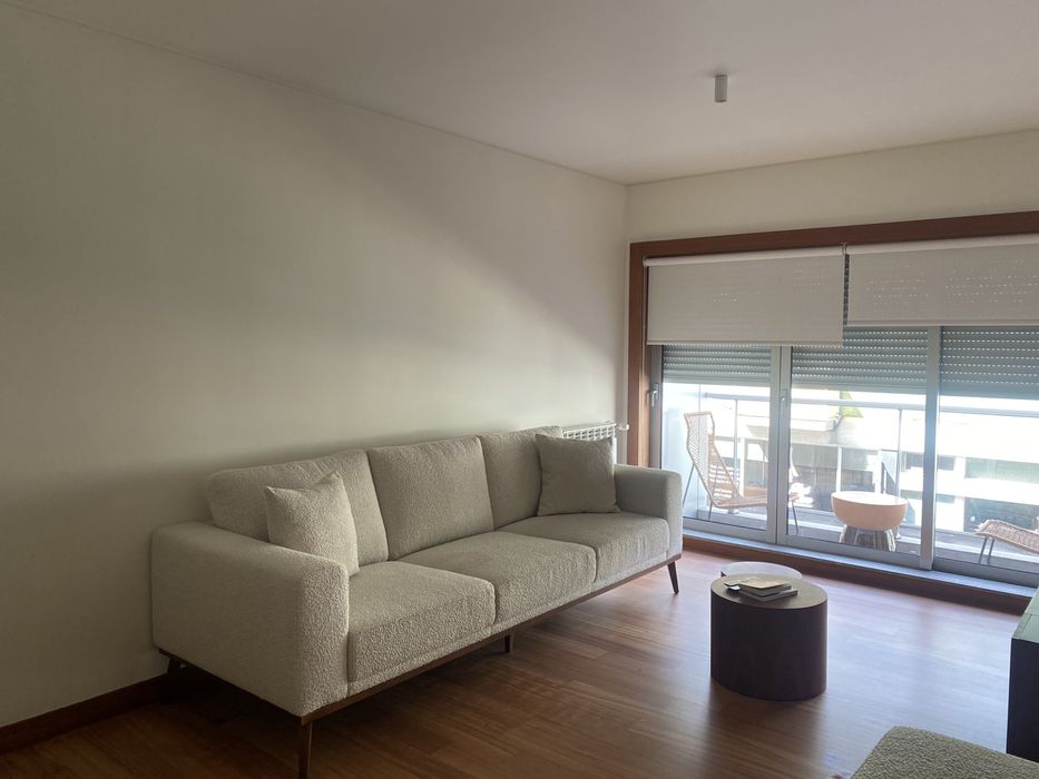 Sofa de 3 lugares; chaise longue