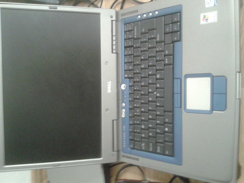 Laptopy notebooki rózne stare sprawne - system windows xp