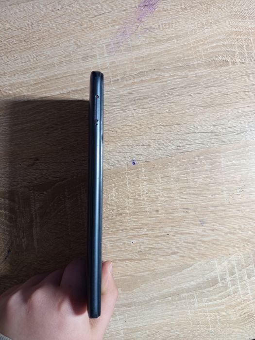 Продам телефон Redmi 10 возможно торг до 2900