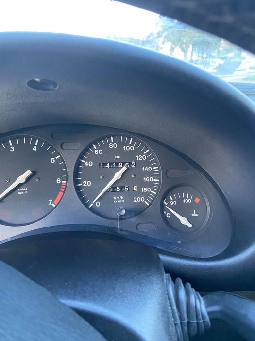 Opel Corsa B 1.0 12V - 141.962Kms (LER DESCRICAO)