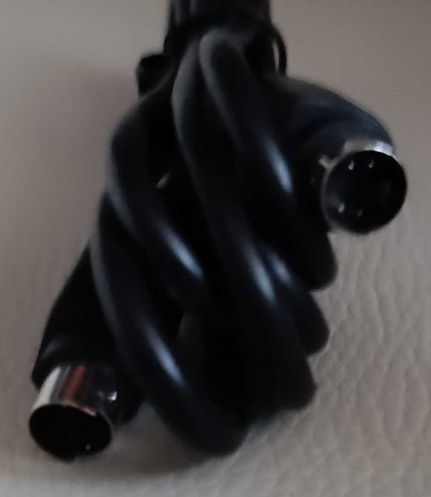 Kabel Mini-DIN - czarny
