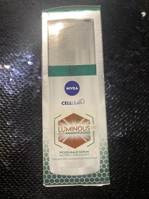 NIVEA Cellular luminous 630 serum na przebarwienie po tradziku