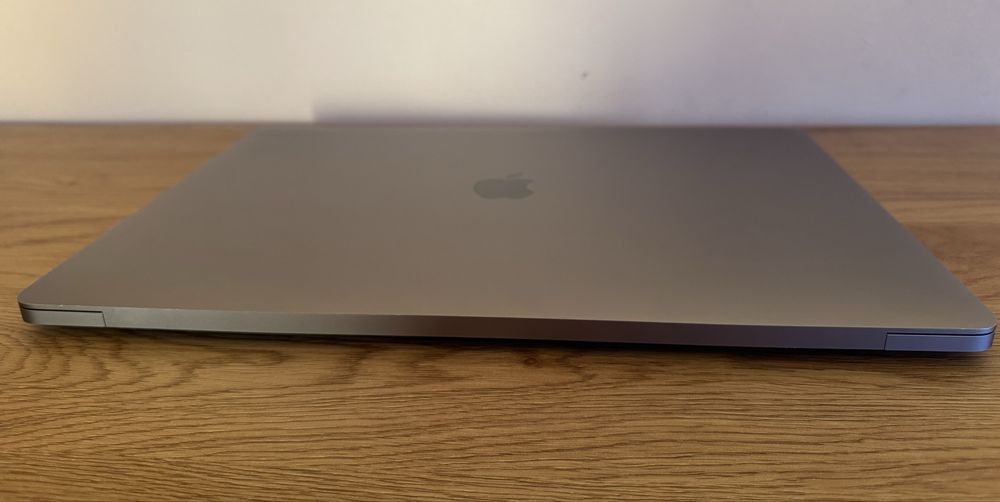 MacBook Pro 16/ 2019 16/512