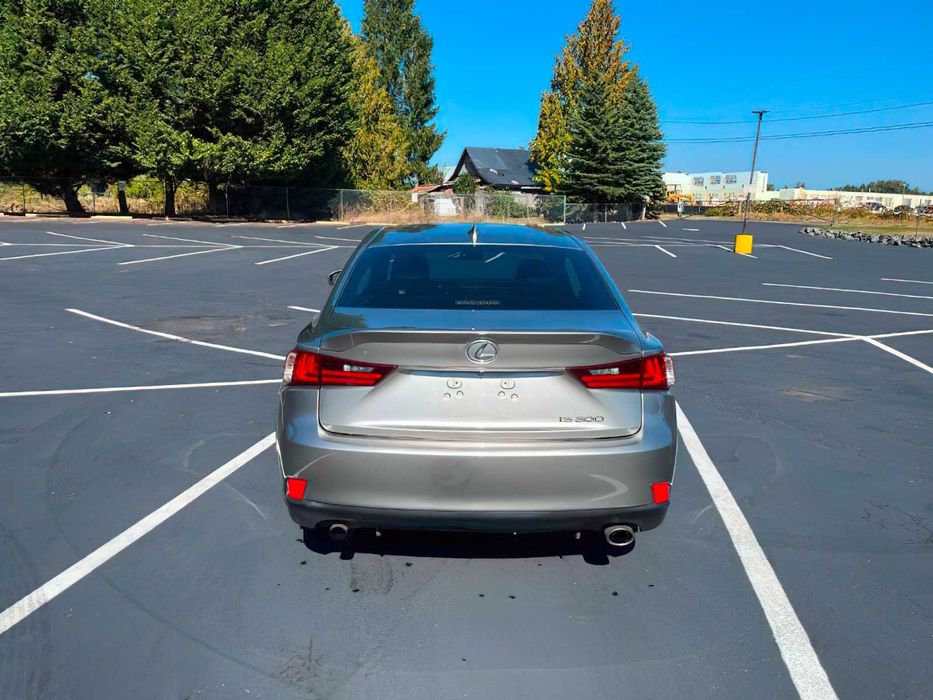 Lexus IS 300      2016