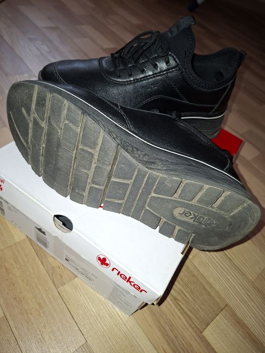 Кросівки жіночі Rieker, 40