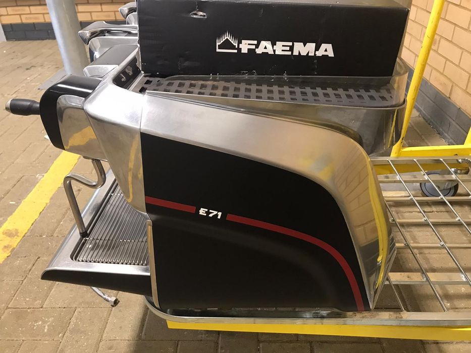Faema e71 GTi(la cimbali m100,la marzocco,victoria arduino,dalla corte
