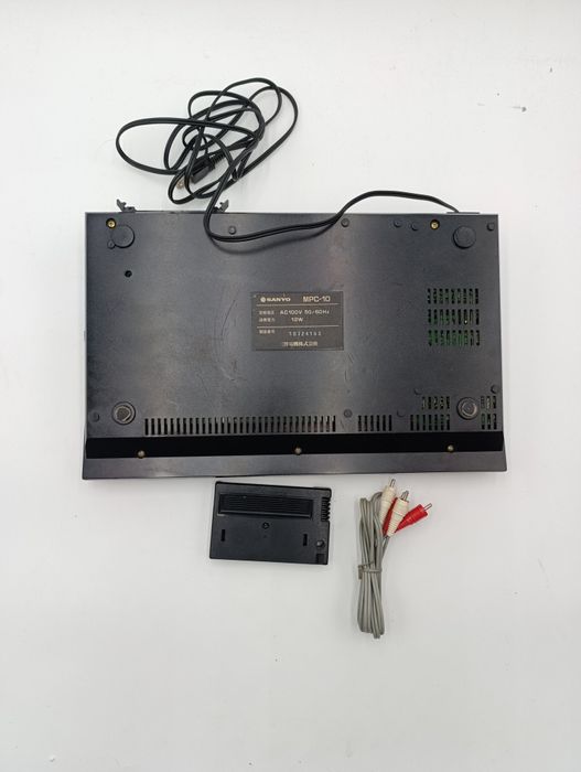 MSX Sanyo Wavy Mpc-10 Retro Komputer+ gra