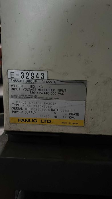 Robot przemysłowy FANUC R-2000iB 100P, R-2000iB 165F plus szafy