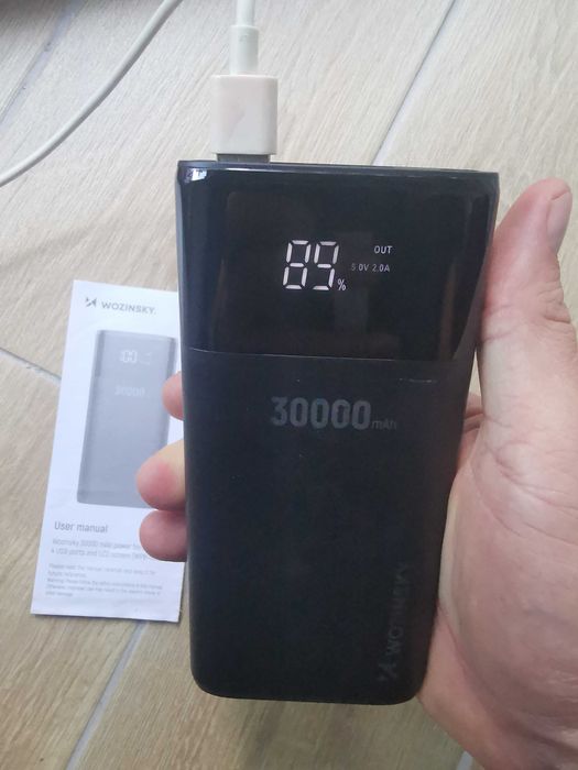 Потужний павербанк 30000 мА/год