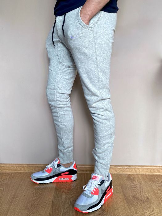 NIKE szare dresowe joggery rurki model Venom V442 r. S / NOWE !