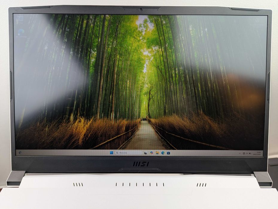 LAPTOP GAMINGOWY MSI Sword RTX 4050 Intel i7-11800H 144 hz