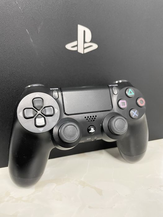 Sony playstation 4 pro 1tb 1 джойстик