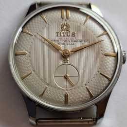 Zegarek TITUS  – ponadczasowy klasyk z lat 50′