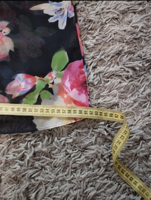 Niepowtarzalna szyfonowa bluzeczka w kwiaty