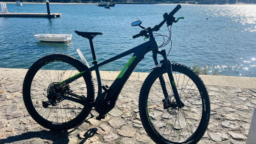 BTT eletrico Cube Bosch performance