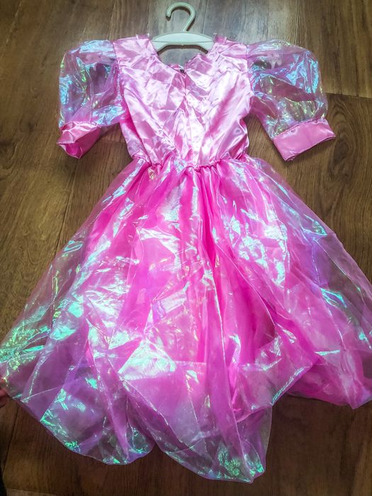 Святкова сукня на дівчинку