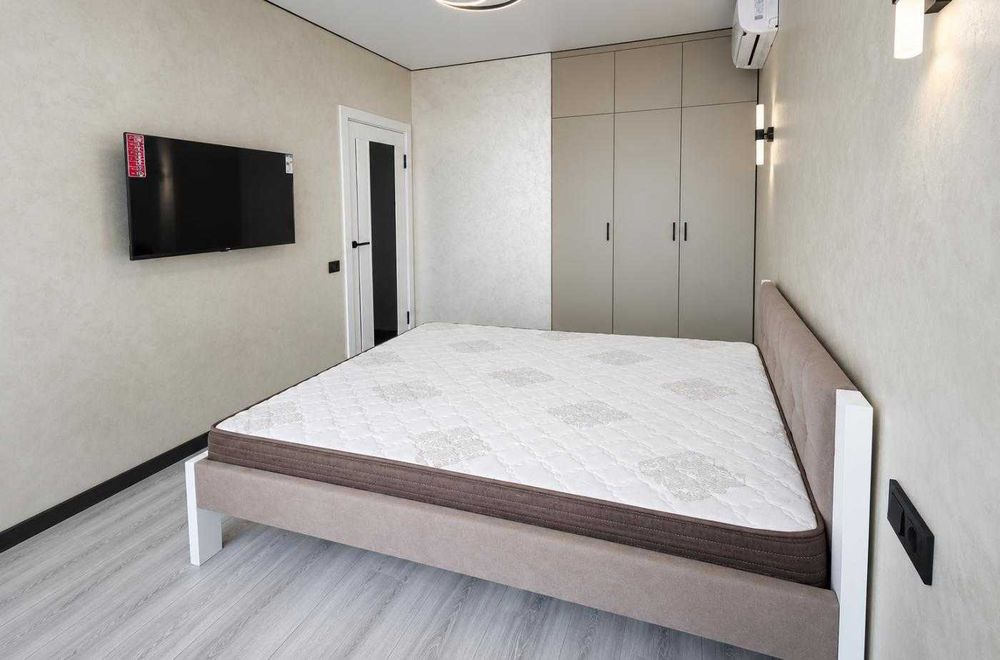ЖК Централ Парк, Цегельний 18. Оренда 1к квартири, 45 м2.