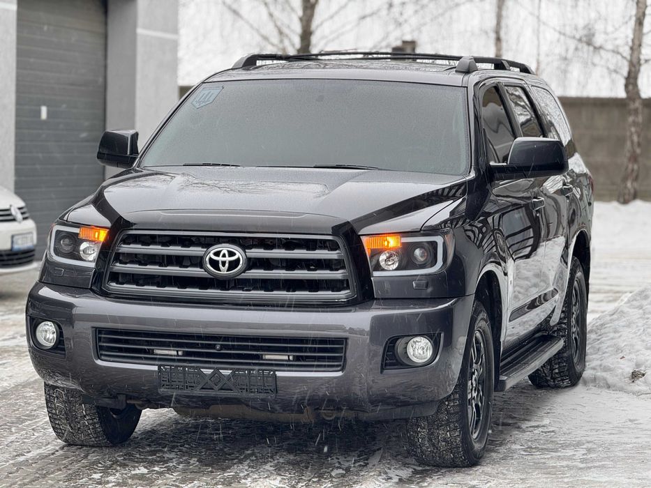 Toyota Sequoia 2013