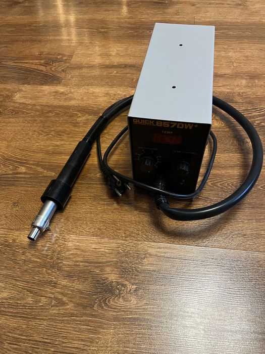 Паяльна станція Quick 857DW+
