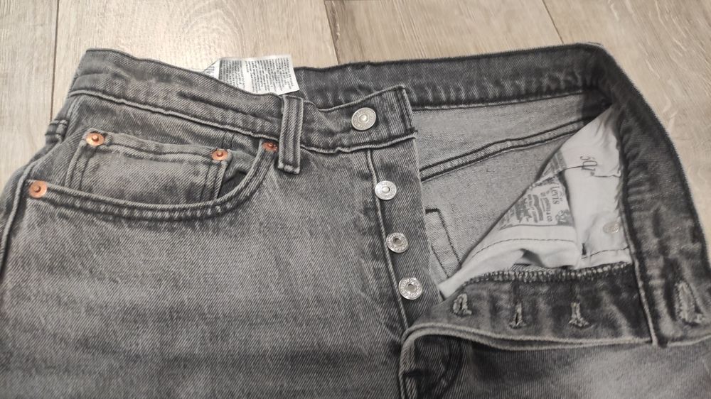 Nowe jeansy Levi's 501 oryginal cropped r. 26/30 szare