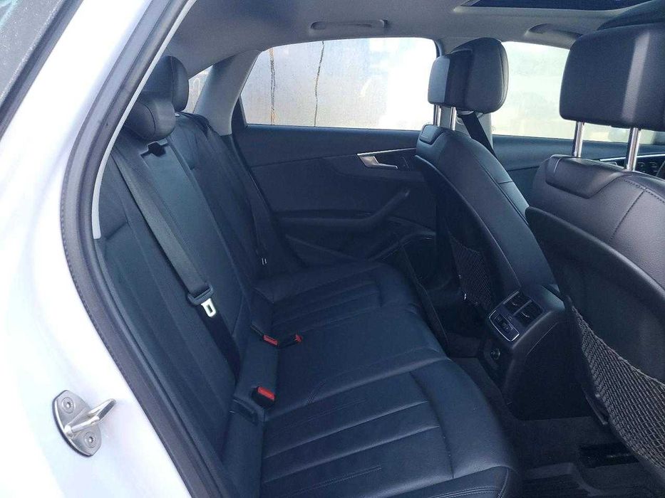 Audi A4 Premium Plus 2017 /