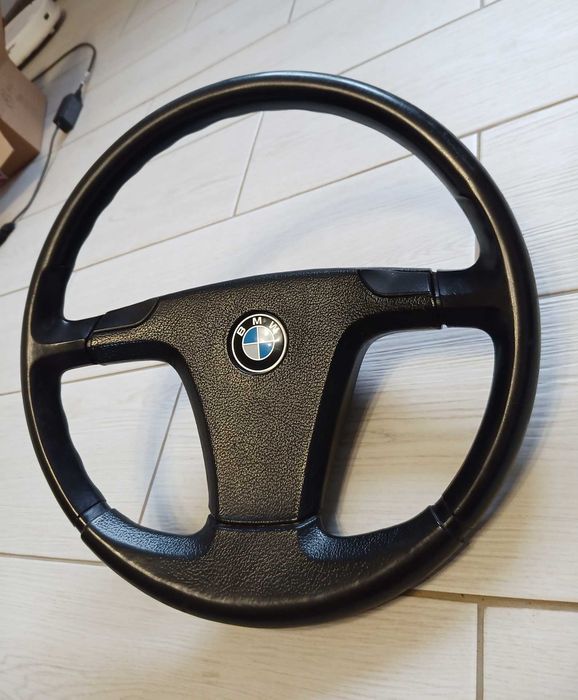 Запчасти BMW E23 салон кузовщина и т.д.