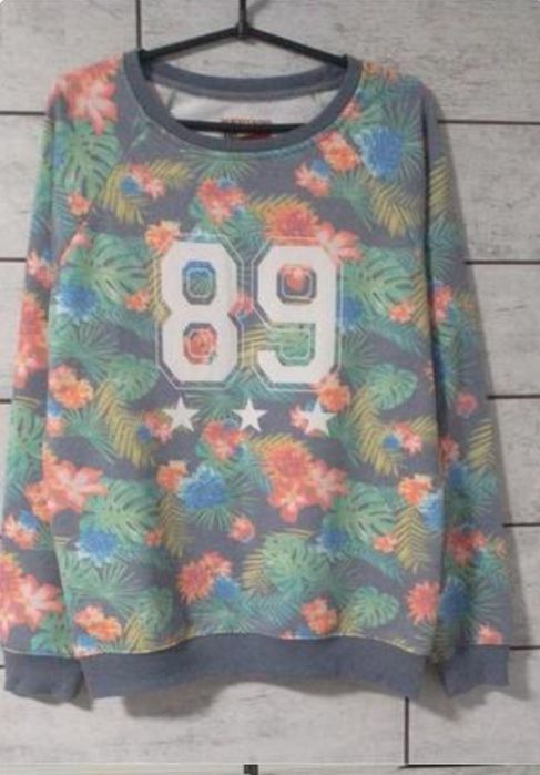 Гарний светрик, утеплений ))