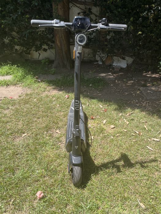 NIU KQi3 Pro Electric Scooter