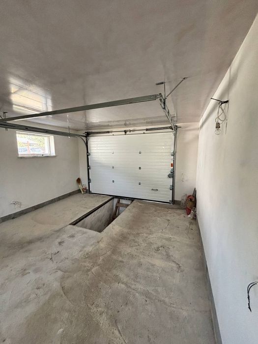 Продам Будинок  6 соток землі