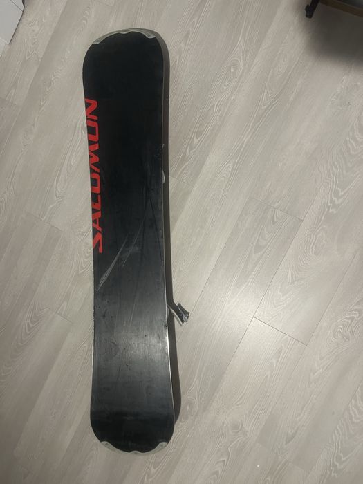 Deska snowboardowa firmy Salomon 145cm
