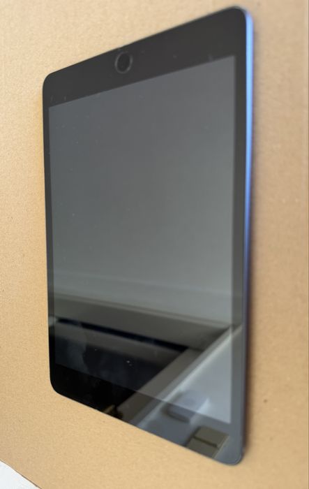 Apple iPad mini 5 (5.ª Geração) – 64 GB – Wi-Fi + Cellular (4G) – 150