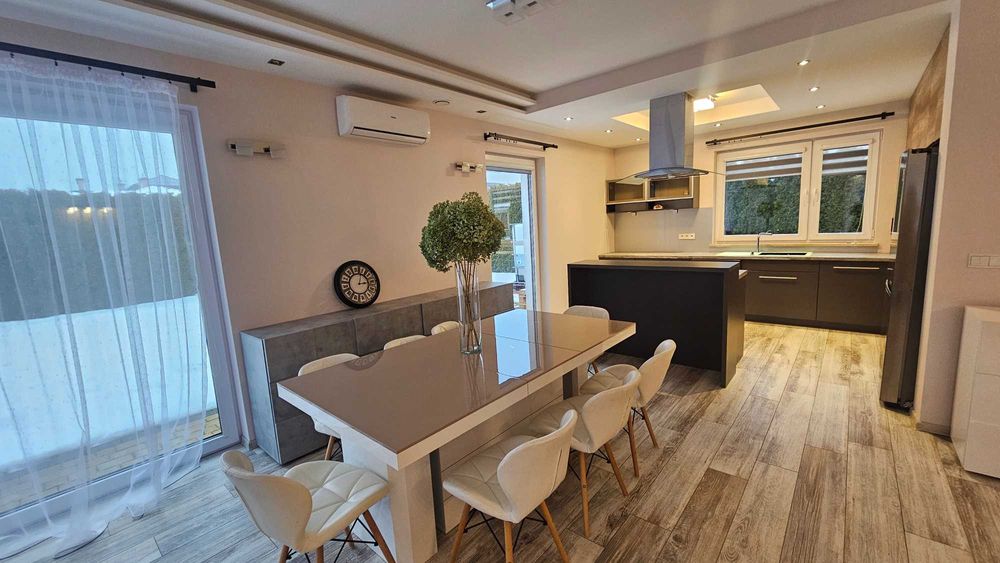 Dom do wynajęcia - 270 m² ,zamknięte osiedle ,  Sławin