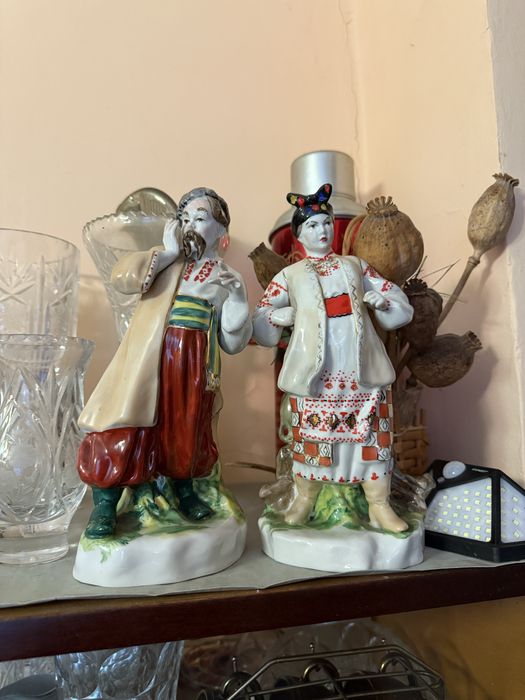 Фарфорові статуетки