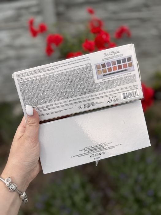 Paleta cieni anastasia beverly hills carli bybel