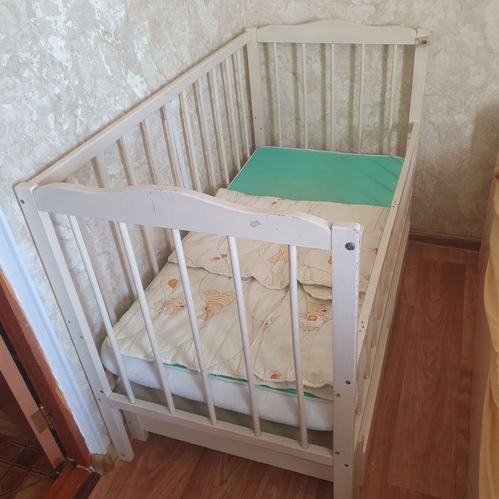 Ліжко дитяче маятникове
