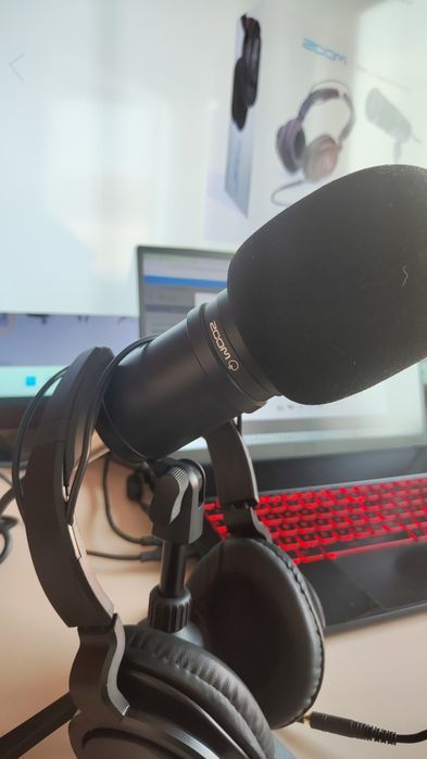 ZOOM ZDM-1 Podcast Mic Pack – Completo | Novo / Impecável