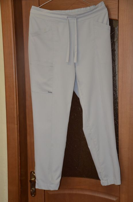 Медичні брюки розмір 48,колір світло сірий