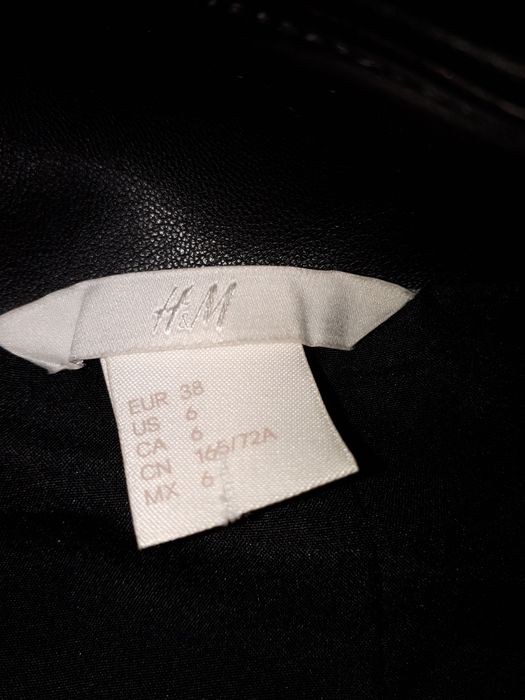 Czarna spódnica ze skóry ekologicznej H&M 38