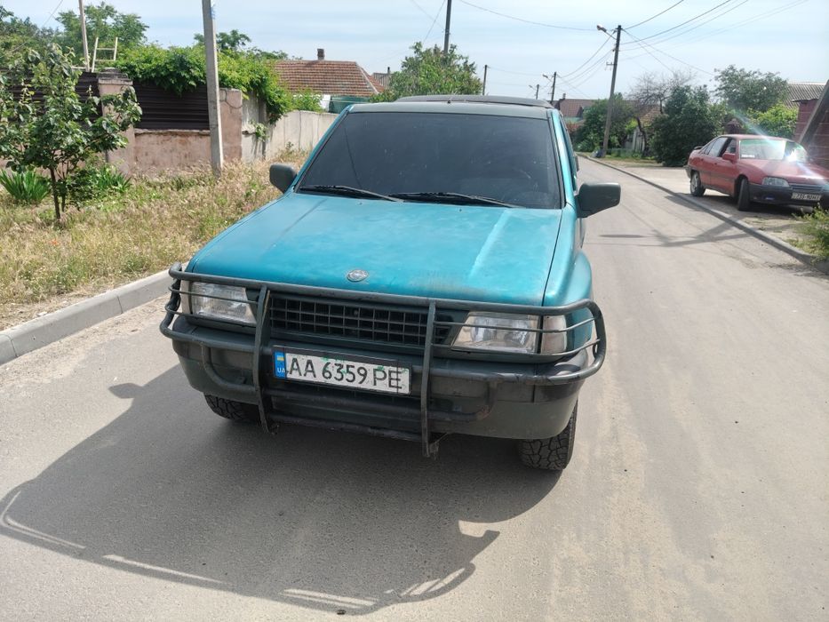 На полном ходу движок ходовка коробка всё отлично