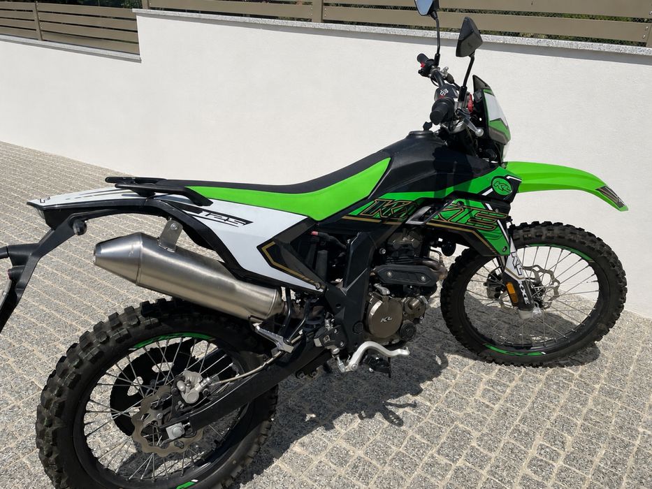 Moto 125 KL como nova