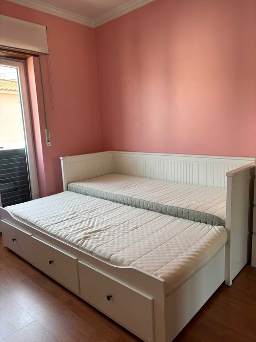 Cama BRIMNES do Ikea