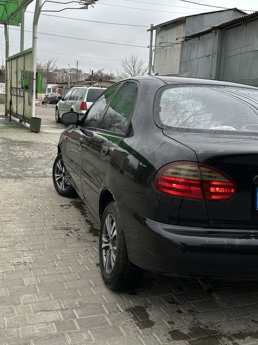 Daewoo Lanos 1.6 • Газ/Бензин • Чорний