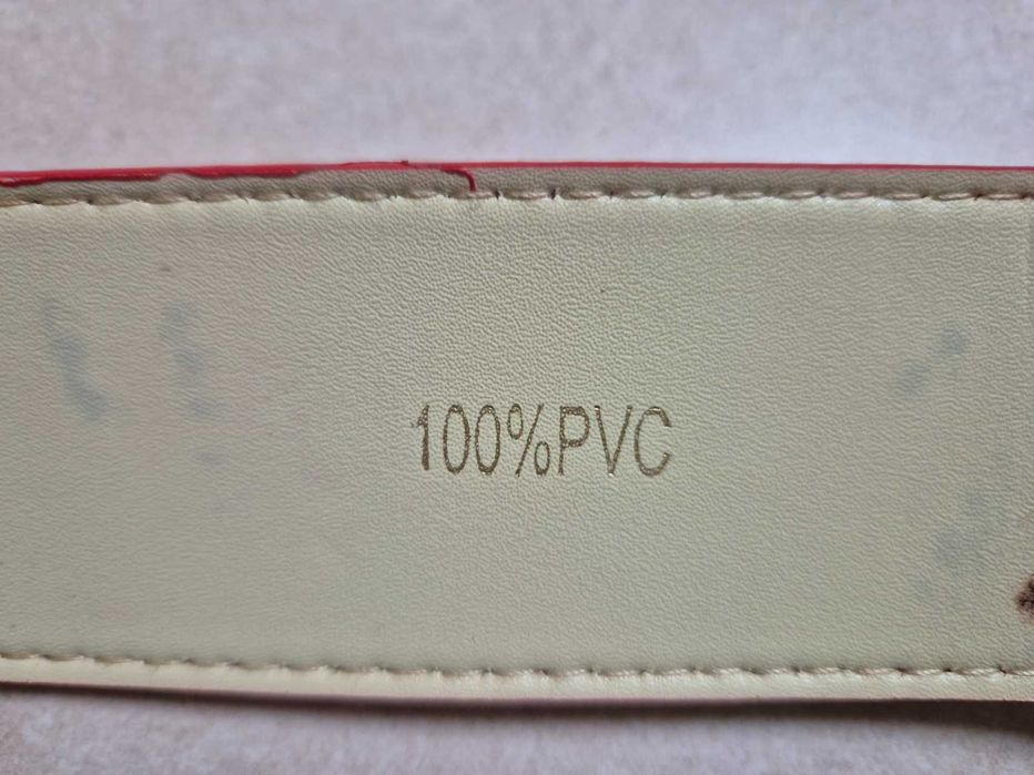 Cinto de senhora em PVC vermelho