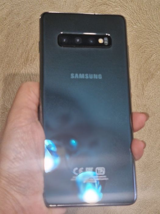 Samsung s10+ plus